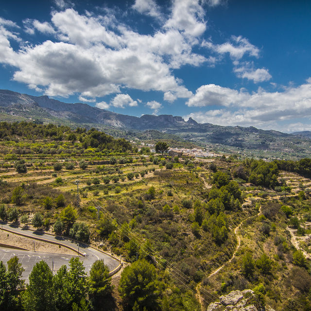 Air smell in Spain: Mountains near El Castell Guadalest