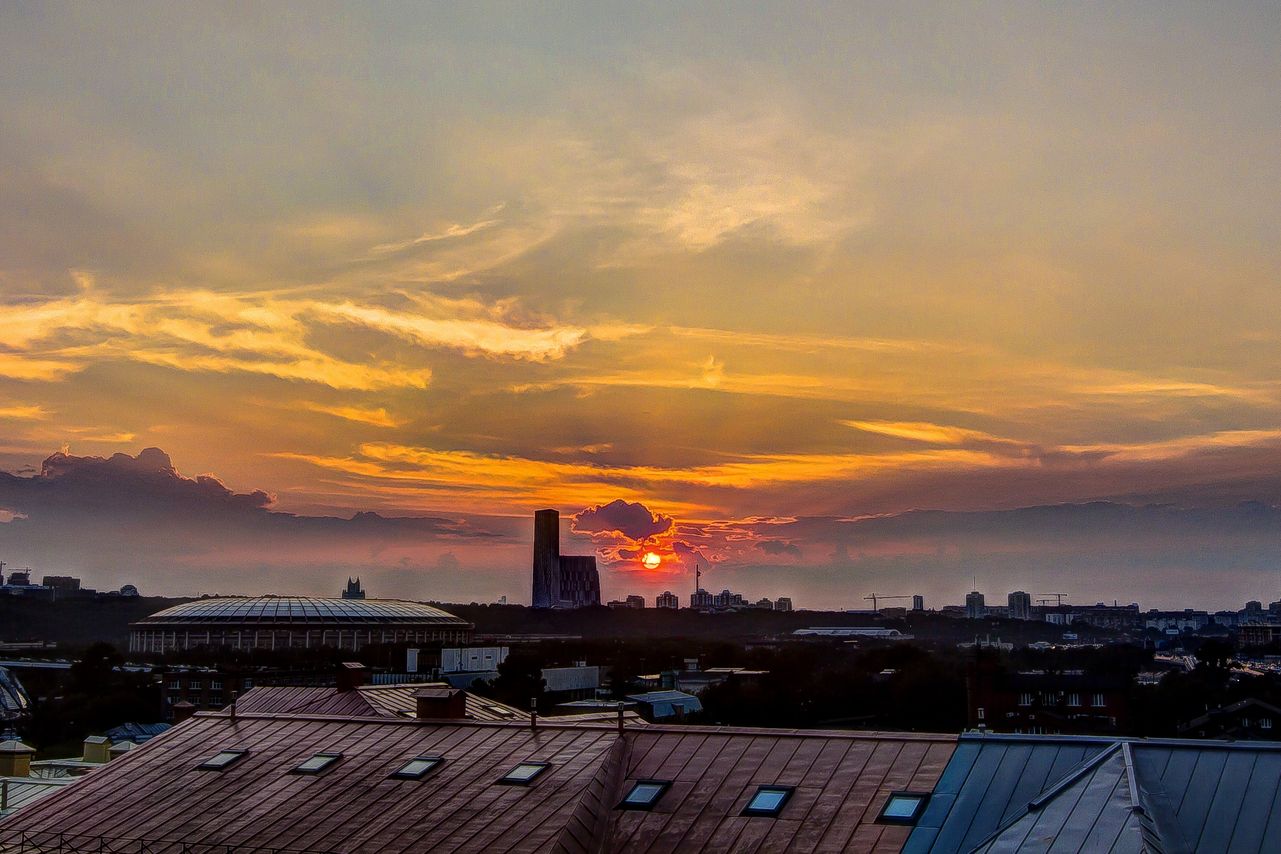 Picturesque sunset: Amazing Moscow sunset (HDR)
