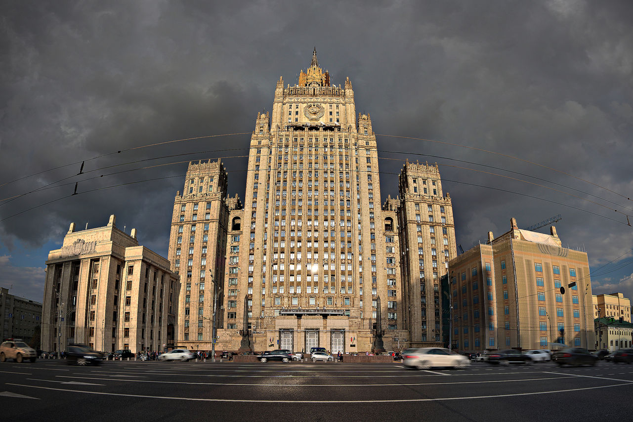 Russian Foreign Ministry: Building at the Garden Ring (pano)