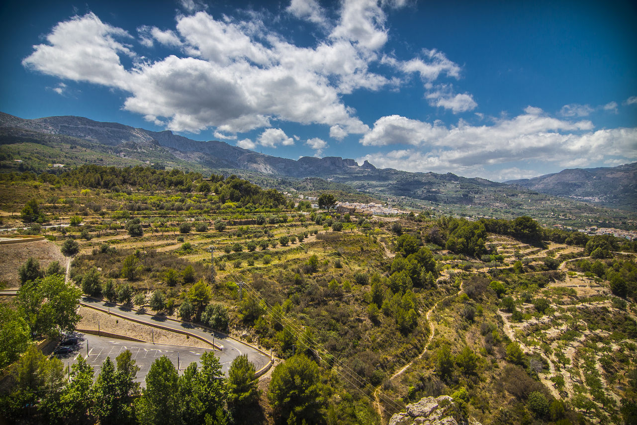 Air smell in Spain: Mountains near El Castell Guadalest