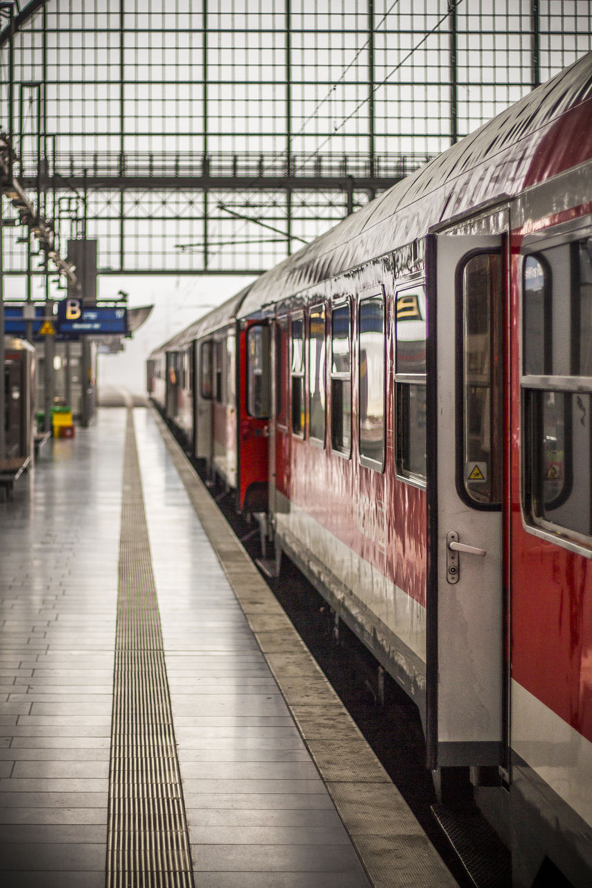 Waiting for something: Frankfurt central train station