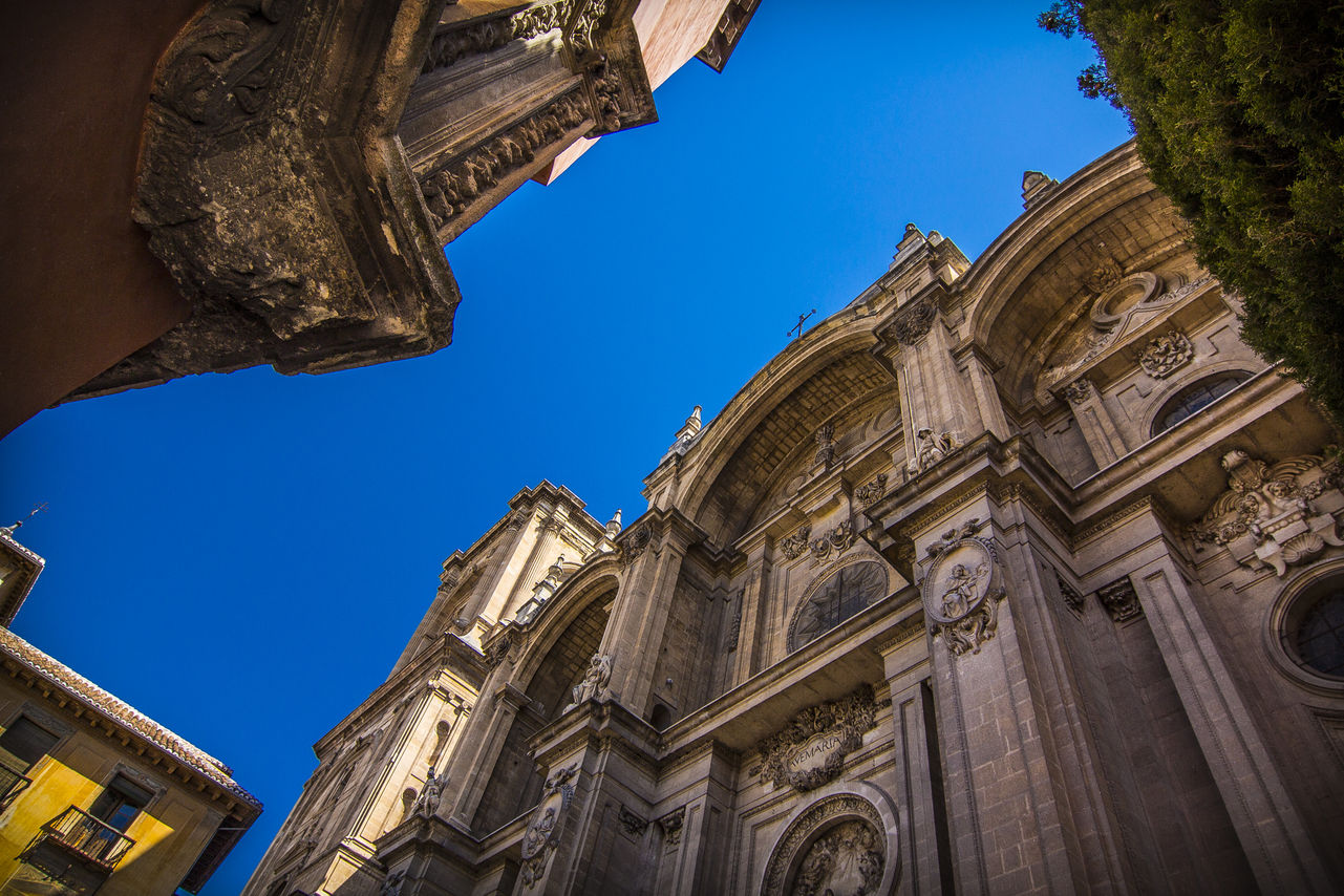 Granada: Among the believers