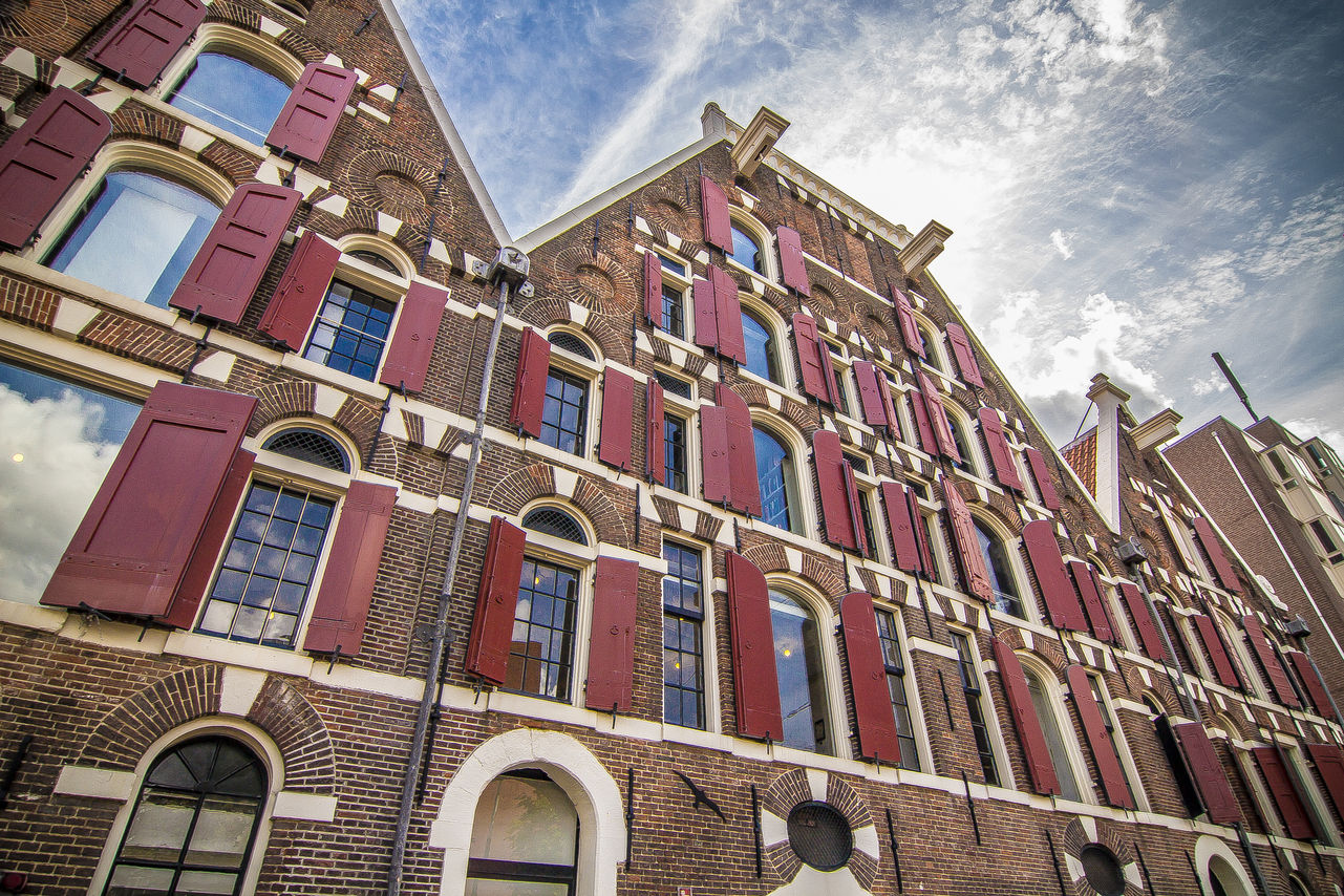 Amsterdam's soul: Sky reflection in windows